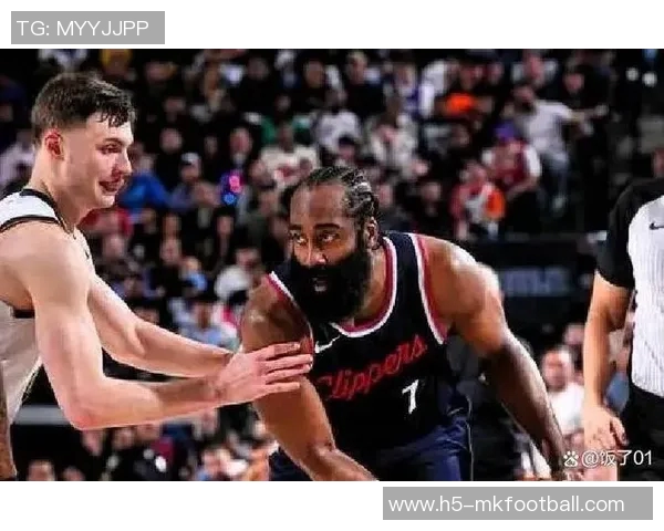 哈登单核撑起球队背靠背客场作战四天三战拼尽全力却两次失绝杀令人心痛