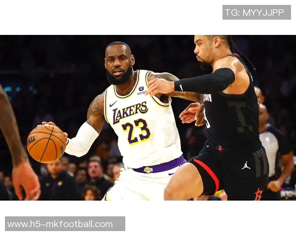 官方声明詹姆斯封堵狄龙三分未犯规系后者主动伸腿引发接触