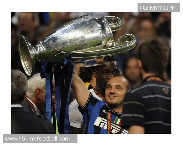 斯内德回忆贝尼特斯执教国米的艰难时光与不合适的时机